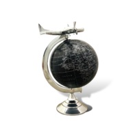 Globe décoratif en aluminium GL3 monté sur un modèle d'avion, design aviation