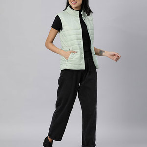 Chaleco Acolchado para Mujer de Alta Calidad y Ecológico, Hecho de Poliéster y Spandex, Nuevo Diseño - Product Image 4