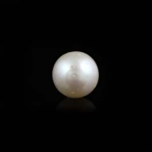 Loose 5.75 Carat Oval Pink Shell Pearl Gemstone for Fine Jewelry - Product Image 1