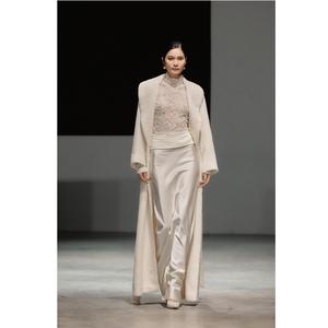 Blusa Elegante para Mujer, Modelo GISELLE, Ecológica, Antiencogimiento, 92% Poliéster, 8% Rayón, Superventas - Product Image 2