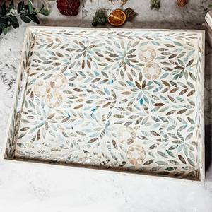 Plateau de service et de rangement rectangulaire Belladec Bohemian en nacre incrustée de mosaïque florale, design moderne et luxueux, fait main, compatible lave-vaisselle - Product Image 3