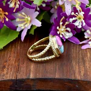 Bague fine de style bohème pour homme, en or vermeil 18 carats, avec pierre précieuse turquoise naturelle de forme ovale, motif aigle gravé, en coton de luxe. - Product Image 3
