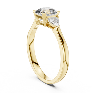 Bague de fiançailles de luxe à trois pierres en moissanite taille Asscher, or jaune 14 carats/platine, avec pierre latérale taille triligne pour femme - Product Image 4