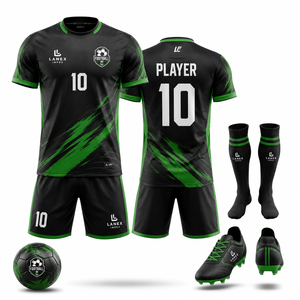 Ensemble d'uniformes de football personnalisés sublimés avec maillot, short, chaussettes, ballon et crampons, noir et vert, vêtements de sport d'équipe avec nom - Product Image 5