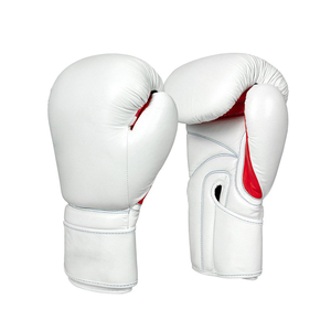 Gants de kick-boxing personnalisables en soie orange antidérapants avec fermeture auto-agrippante pour arts martiaux (à partir de 14 ans) - Product Image 1