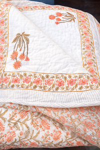 Edredón de Algodón Elegante Color Durazno y Blanco, Estampado a Mano, Lavable, para Uso Hotelero, Hecho por Artesanos en Jaipur a Precios de Mayoreo - Product Image 2