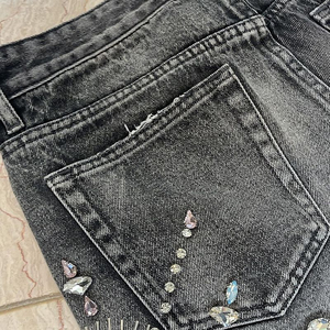 Jeans courts de bonne qualité pour hommes, en coton, coupe droite, décontractés, avec strass, denim, streetwear d'été, couleur personnalisée, vêtements tendance - Product Image 6