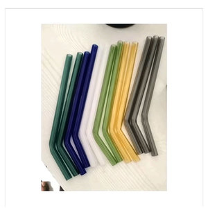 Premium Food Safe Borosilicate Glass Straws with <b>Smooth</b> Rounded Edges and Easy to Use Cleaning <b>Brushes</b> - Product Image 5