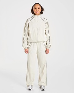 Ensemble coupe-vent imperméable professionnel pour femme – Veste à capuche à manches longues coupe ample et pantalon de jogging – Tenue décontractée pour activités sportives en extérieur - Product Image 3