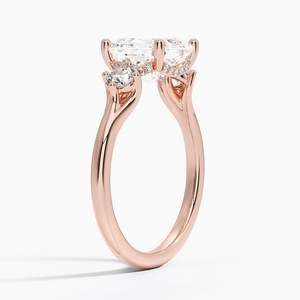 แหวนหมั้นเพชรทรง Asscher แบบลอยตัวสามเม็ด เพชรเลี้ยงในห้องปฏิบัติการ สำหรับผู้หญิง ทอง 14K และ 18K สีเหลือง ชมพู ขาว สำหรับใส่ทุกวัน - Product Image 4