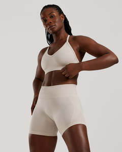 บราตาข่ายปักลูกปัดแบบกลับด้านได้ คอวีลึก พร้อมลายพิมพ์และลายเรียบ รองรับทรงได้ดี เหมาะสำหรับโยคะ - Product Image 6