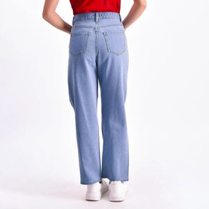 Jeans holgados de talla grande para mujer, pantalones vaqueros de pierna ancha con bordado, pantalones de mezclilla casuales y cómodos para mujer, estilo urbano a la moda. - Product Image 5