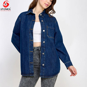 Chemise en jean unie surdimensionnée pour femme, à manches longues, boutonnée sur le devant, décontractée, en coton écologique, OEM ODM, vêtements personnalisés - Product Image 2