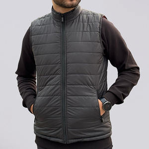 Gilet matelassé léger pour homme en polyester, personnalisé avec logo, sans manches, haute qualité - Product Image 4