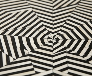 Table basse hexagonale moderne en os incrusté, design géométrique noir et blanc, meubles de salon - Product Image 4