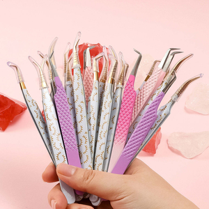 Kit de pinces à sourcils de qualité professionnelle, comprenant tout ce dont vous avez besoin pour éliminer les poils et un logo personnalisé. - Product Image 6