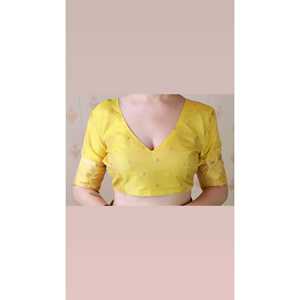 Sari Banarasi en soie douce jaune Elite Weaves avec pallu multicolore et blouse tissée Zari pour femmes 650g - Product Image 1