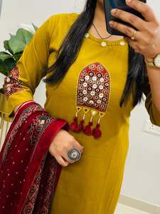 Women Ethnic Chiffon <b>Shawl</b> <b>Wrap</b> Breathable Digital Print Cotton Fabric Scarf Border Embroidery for Pakistani Style Kurta Outfit - Product Image 4