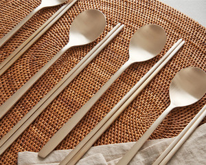 NOBBAN Anseong Ensemble de cuillères pour 4 personnes en bronze forgé à la main et gravé, style palais royal coréen traditionnel Bangjja Yugi - Product Image 1