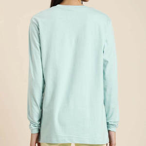 T-shirt à manches longues et col rond pour femme, bleu clair, 100% coton, coupe ample, couleur unie, anti-boulochage, logo, à porter toute l'année - Product Image 3