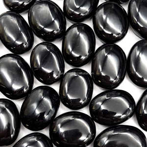 Wholesale Stylish Feng Shui Style Black Agate Gemstone Natural Palmstone Pocket for Healing Reiki Semi-Precious Stone Crafts - Product Image 4