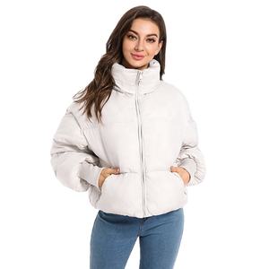 Veste d'hiver chaude et brillante à manches longues, fermeture éclair unie, courte, pour femme, en nylon brillant, style doudoune matelassée - Product Image 3