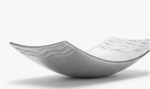 Plateau en argent contemporain minimaliste, texture sculpturale, objet d'art pour la cuisine et la salle à manger - Product Image 5