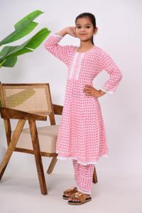 Salwar Kameez Moderno de Alta Calidad para Niñas, Estampado Floral Verde, Algodón Elástico, Largo hasta el Suelo, Protección Solar, Secado Rápido - Product Image 2