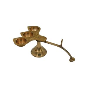 Diya Aarti de Latón Puro con Asa para Ghee, Ideal para Hogar, Oficina y Templo, con Tres Jyot Aarti Profundos para Diwali y Navratri - Product Image 1