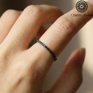 Anillo de Compromiso de Plata 925 con Moissanita, Corte Cojín, Engaste de Garras, Clásico, Unisex, Certificado IGI, de Charm Jewells - Product Image 5