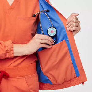 Nueva Chaqueta Médica de Alta Calidad al Por Mayor, con el Mejor Material, Corte Ajustado Personalizado, Uniforme Médico Moderno para Enfermeras - Product Image 4