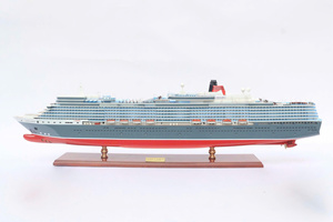 MS QUEEN ELIZABETH 2010 |   Coque grise |   Modèle de bateau de croisière britannique de luxe en bois artisanal, idéal pour les cadeaux d'affaires et la décoration intérieure - Product Image 2