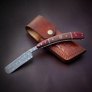 Navaja de Afeitar Profesional Hecha a Mano de Acero de Damasco con Mango de Plástico, Herramienta de Aseo Masculino de Alta Calidad para Salón - Product Image 2