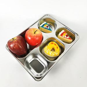 Assiettes Thali Rectangulaires à Compartiments 5-en-1 en Acier Inoxydable Bold Blossom – Plateau Alimentaire pour Cafétéria, Assiette Bento pour Dîner - Product Image 2
