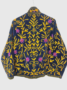 Veste en velours à col mandarin brodée à la main avec des motifs floraux, fermeture éclair, manches longues, style élégant pour femmes grandes tailles, hiver - Product Image 4