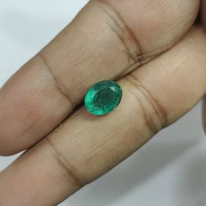 มรกตสีเขียวรูปไข่ 2.54 กะรัต จากพลอยแซมเบีย - Product Image 1