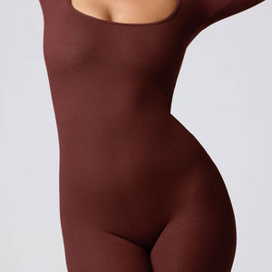 Mono deportivo transpirable y personalizado de spandex para mujer, estilo bodycon, sexy, para yoga y fitness, con corte acampanado. - Product Image 5