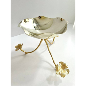 Bol de service en métal robuste de forme ronde, couleur blanche, avec revêtement en poudre, base décorée de fleurs et de feuilles. - Product Image 5