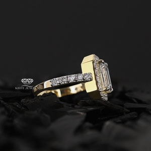 Anillo de Compromiso con Diamante Corte Esmeralda, Diseño Nuevo, Precio al por Mayor, Oro Sólido de 18K para Mujer, Diamante Natural Certificado por GIA, Estilo Clásico - Product Image 5