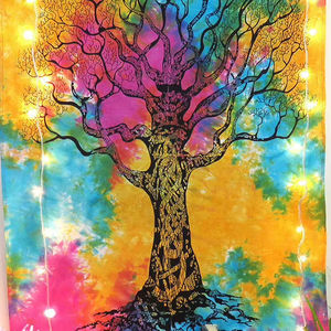 Petites tentures murales en coton vert, imprimées motif arbre sec, style hippie bohème, pour décoration de porte, par Indian Consigners - Product Image 6