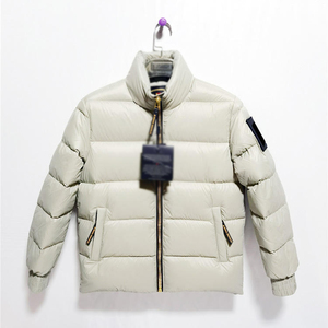 Nouvelle Arrivée - Doudoune matelassée épaisse pour homme, manteau d'hiver chaud et isolant, imperméable, pour activités de plein air et usage décontracté - Vente en gros - Product Image 4