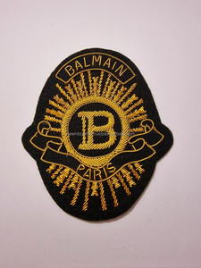 Nouveaux badges en pvc à la mode étiquette logo en caoutchouc fournisseur patchs en caoutchouc par transfert de chaleur personnalisés badges en pvc à vendre tissu sergé - Product Image 2