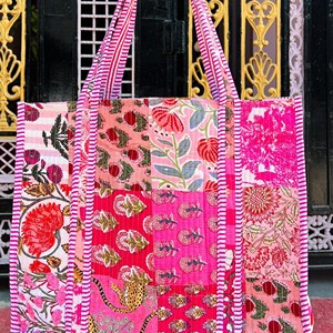 Bolso Tote Acolchado de Algodón con Estampado Floral y Volantes Rosas, Estilo Boho, Bolso de Hombro para Mujer, para Todas las Temporadas, Bolso de Compras - Product Image 4