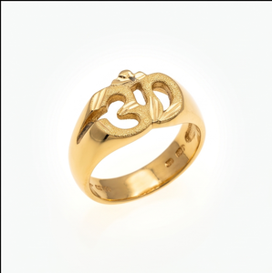 DIVYORO Anillo festivo clásico para hombre chapado en oro con símbolo OM recortado - Product Image 1