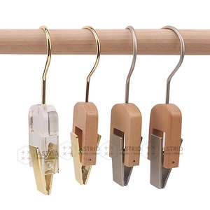 Astrid haut de gamme HQ H19 CM Logo personnalisé Gris Fumée Noir Perruque Extension de Cheveux Cintres - Product Image 5