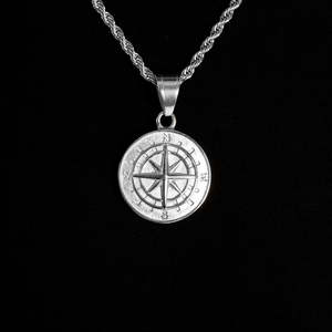 Collar con Colgante de Brújula de Plata 925 para Hombre, Diseño Geométrico Minimalista, Uso Diario - Product Image 3