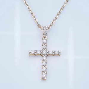 Colgante de Moissanita VVS con Diseño Cruzado, Colgante de Plata 925 con Incrustaciones, Joyería de Fe Cristiana, Joyería Religiosa, Regalos Bapistam - Product Image 1