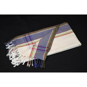 Nueva Toalla Kikoy de Algodón Turco con un Hermoso Diseño de Rayas, de Secado Rápido y Ecológica para Uso en la Playa, Colores y Logotipo Personalizables - Product Image 1