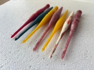 Agujas de Ganchillo Ergonómicas de Resina, Hechas a Mano, Coloridas, para Tejer Hilo, Acabado Liso, Herramientas de Tejido, Suministros de Manualidades al por Mayor - Product Image 4