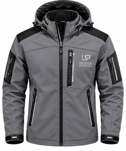 เสื้อแจ็คเก็ตฮู้ดผู้ชายสีเทาแบบ Softshell พร้อมแผ่นเสริมสีดำ กันน้ำ กันลม มีกระเป๋าซิปหลายช่อง พร้อมโลโก้แบบกำหนดเอง - Product Image 1